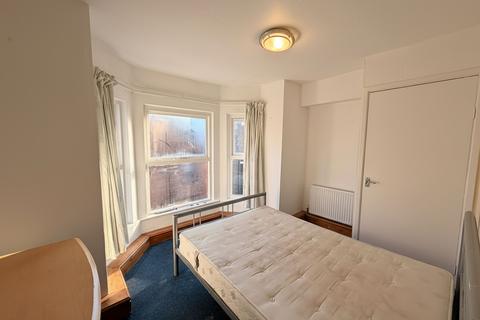 1 bedroom apartment to rent, Range Road, Manchester, M16
