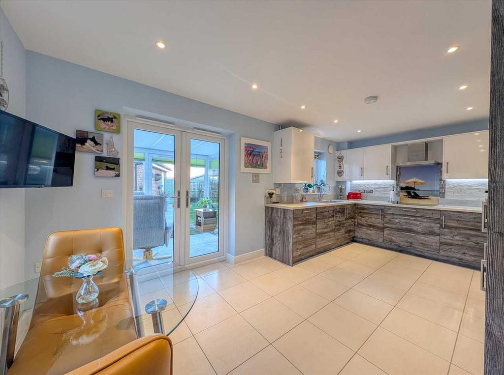 Kitchen / Diner