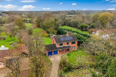 4 bedroom detached house for sale, Woodrow Lane, Great Moulton, Norwich