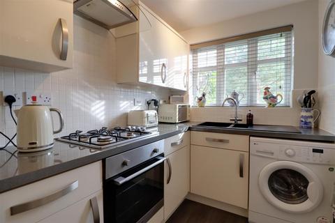 undefined, Redwood Drive, Crewe