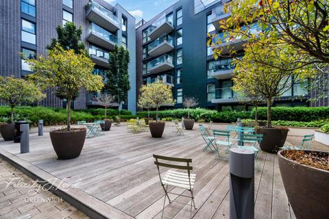 1 bedroom flat for sale, Hawthorne Crescent, Greenwich, SE10 9GU