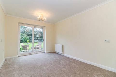 2 bedroom terraced bungalow for sale, Pegasus Court, Abbots Langley, WD5