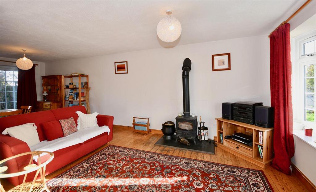 Living/dining room