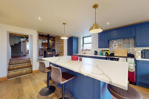 3 bedroom cottage for sale, Main Street, Caldecott, Market Harborough