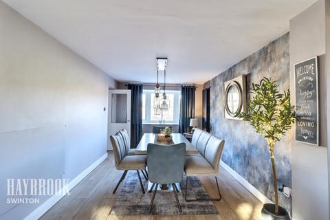 4 bedroom semi-detached house for sale, Burcroft Hill, Doncaster