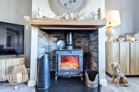 4 bedroom semi-detached house for sale, Burcroft Hill, Doncaster