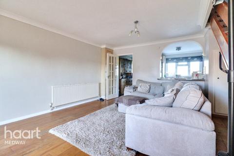 3 bedroom terraced house for sale, St Lukes Way, Rochester