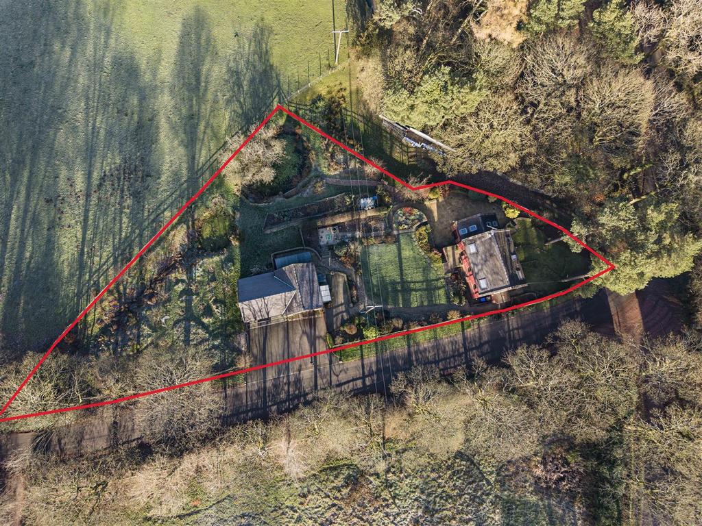 Gun End House-29 with red line.jpg