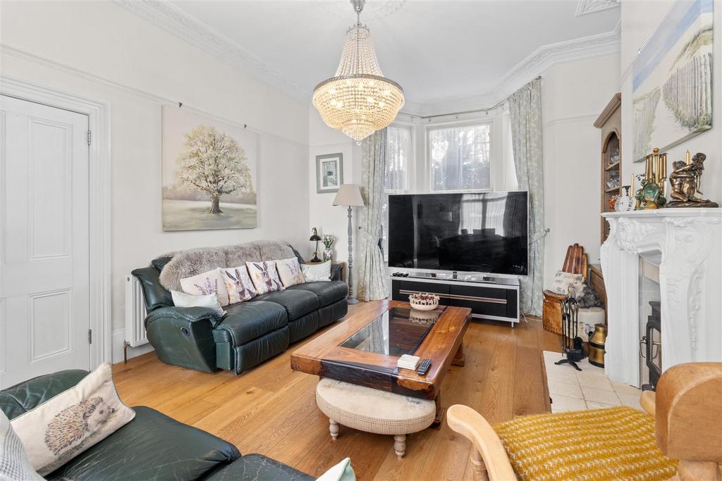 Sitting Room Area
