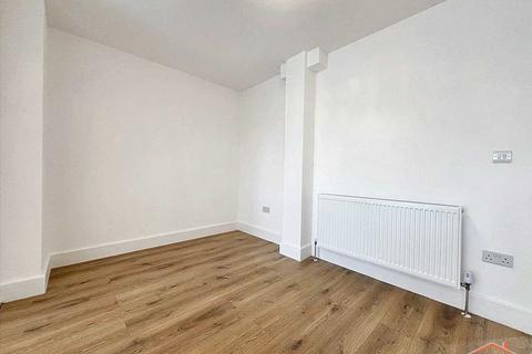 5 bedroom semi-detached house for sale, Bullhead Rd, Borehamwood, Borehamwood