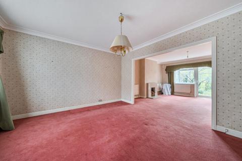 undefined, East Close, Ealing, W5