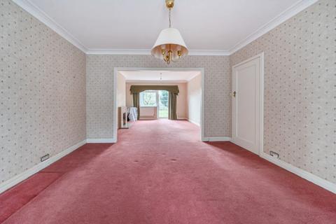 undefined, East Close, Ealing, W5