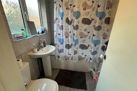 3 bedroom house share to rent, Clarendon Park Road