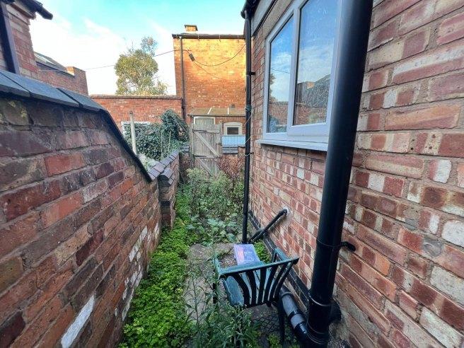 Clarendon-park-road-le2-3an-995551