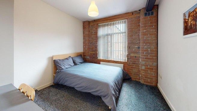 Braunstone-gate-le3-5lg-995773