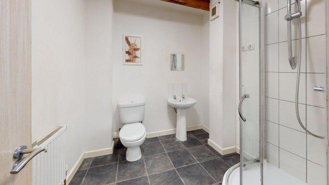 Braunstone-gate-le3-5lg-995780