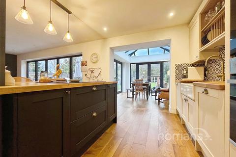 undefined, Knights Road, Farnham, Surrey