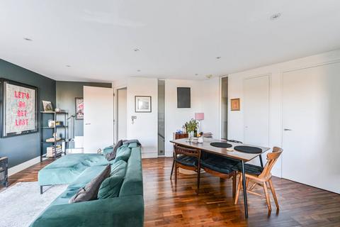 Bedford Hill, Balham, London, SW12