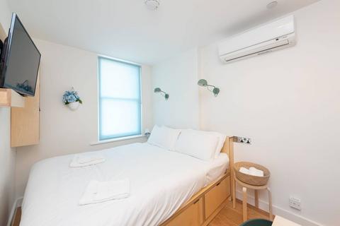 1 bedroom flat to rent, Philbeach Gardens, Earls Court, London, SW5