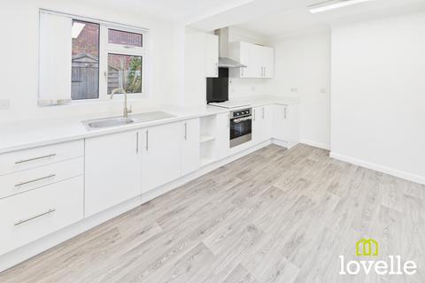 3 bedroom semi-detached house for sale, Travis Road, East Riding of Yorkshire HU16