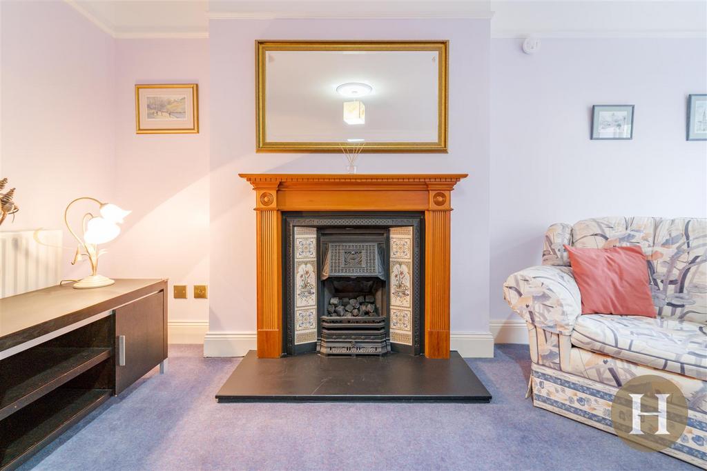 Hadleigh Estate Agents-14.jpg