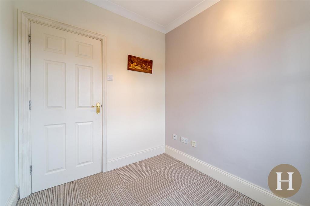 Hadleigh Estate Agents-25.jpg