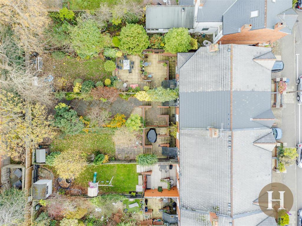 Hadleigh Estate Agents-59.jpg