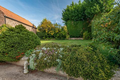 3 bedroom house for sale, Market Place, South Cave,