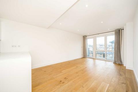 2 bedroom flat to rent, 8 Kew Bridge Road, Brentford TW8