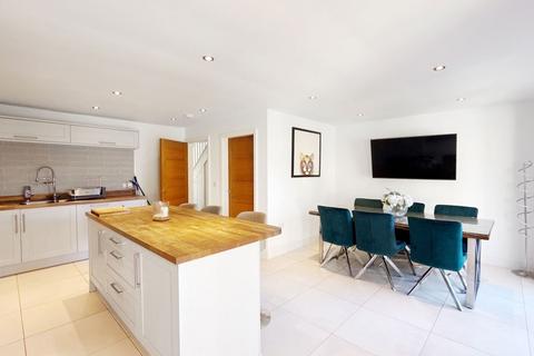 5 bedroom detached house for sale, Bailey Lane, Bolton, Greater Manchester, BL2 5EN