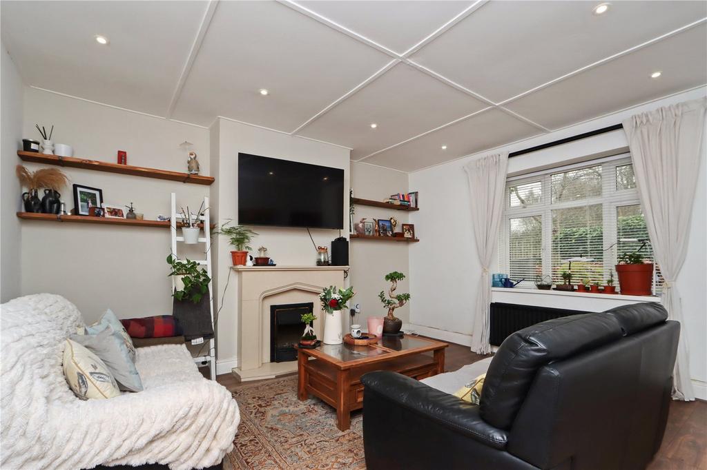 Living Room Pic 1