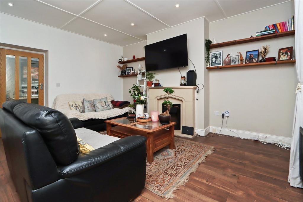 Living Room Pic 2