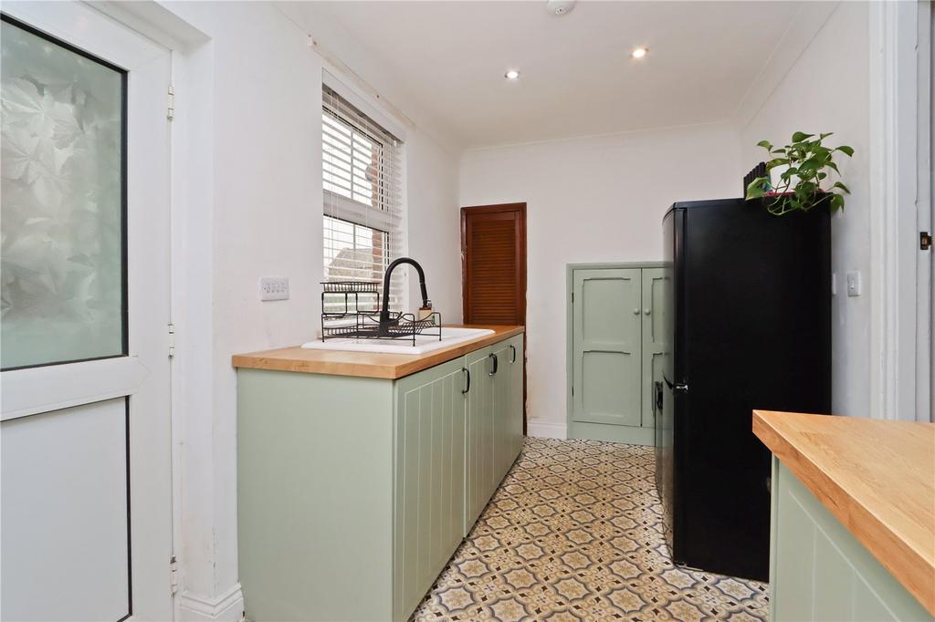 Kitchen Pic 3