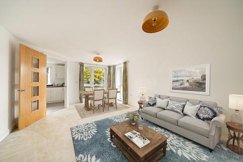 undefined, High Street, Holly Place, KT11