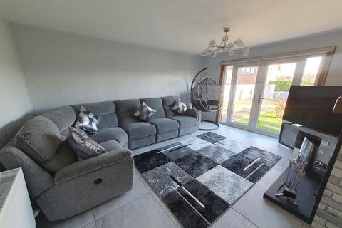 undefined, Harvey Avenue, Falkirk FK2