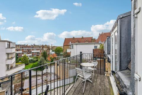 1 bedroom flat for sale, Plough Road, London SW11