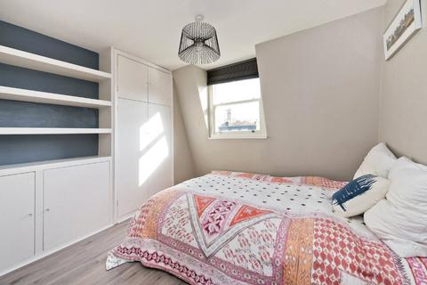 1 bedroom flat to rent, Aynhoe Road, London, W14