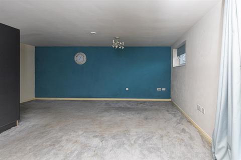 undefined, Halifax Road, Huddersfield HD3