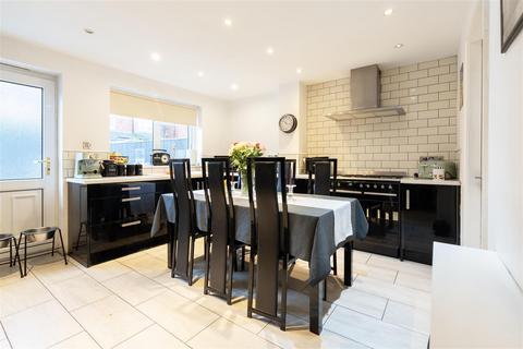 4 bedroom terraced house for sale, Tarset Road, South Wellfield, Whitley Bay