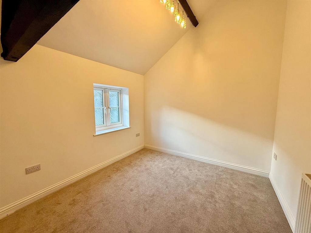 FLAT 4 Bed 1