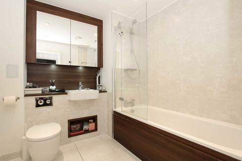 1 bedroom flat to rent, Battersea Park Road, London SW11