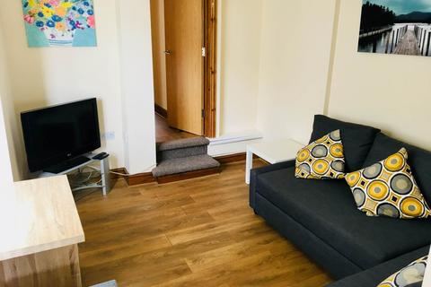 1 bedroom house to rent, May Street (Room), Cathays,