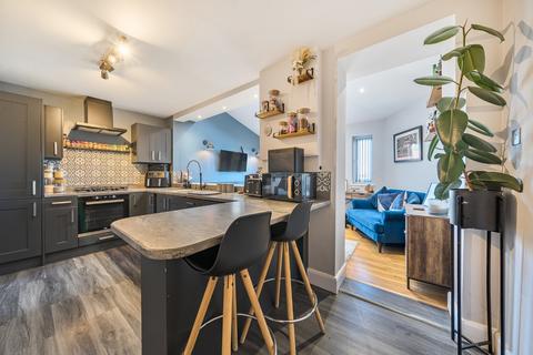 3 bedroom end of terrace house for sale, Highfield Close, Leeds, West Yorkshire, LS12