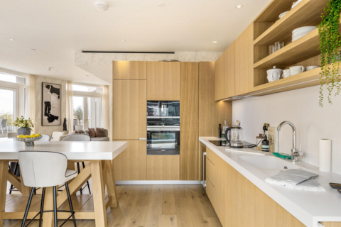 3 bedroom apartment to rent, Wilshire House, 2 Prospect Way, London, London, SW11