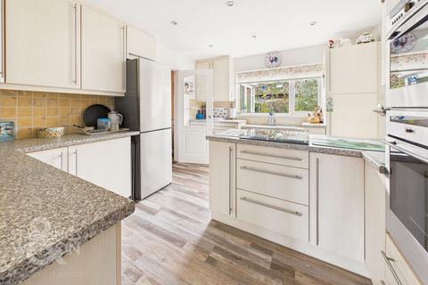 5 bedroom detached house for sale, The Street, Weybread, Diss