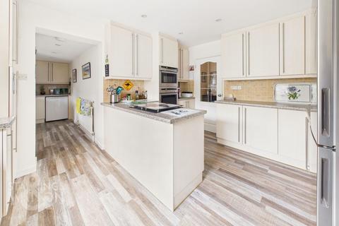 5 bedroom detached house for sale, The Street, Weybread, Diss