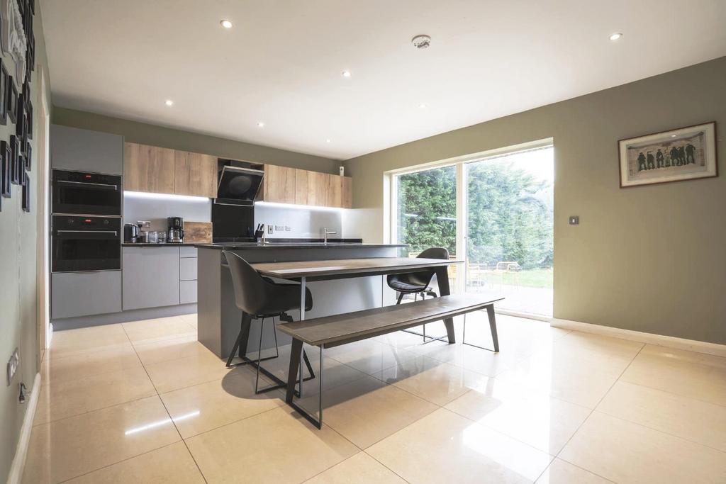 Kitchen / Diner