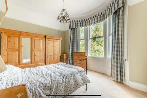 1 bedroom flat to rent, Upper Richmond Road, London