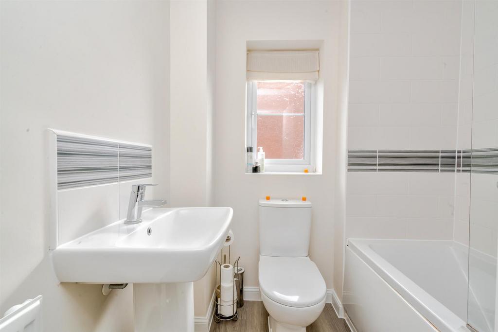 23, Hallum Way, Hednesford, Cannock, WS12 4 TX (11