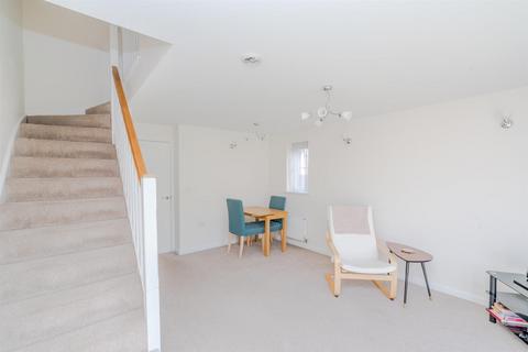 2 bedroom townhouse to rent, Hallum Way, Hednesford, Cannock WS12